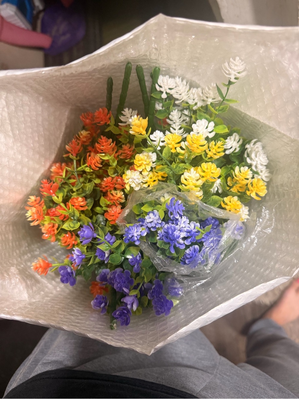 Unbranded Artificial Mixed Flower Stems in Yellow, Orange, White, and Purple - Picture 2 of 2